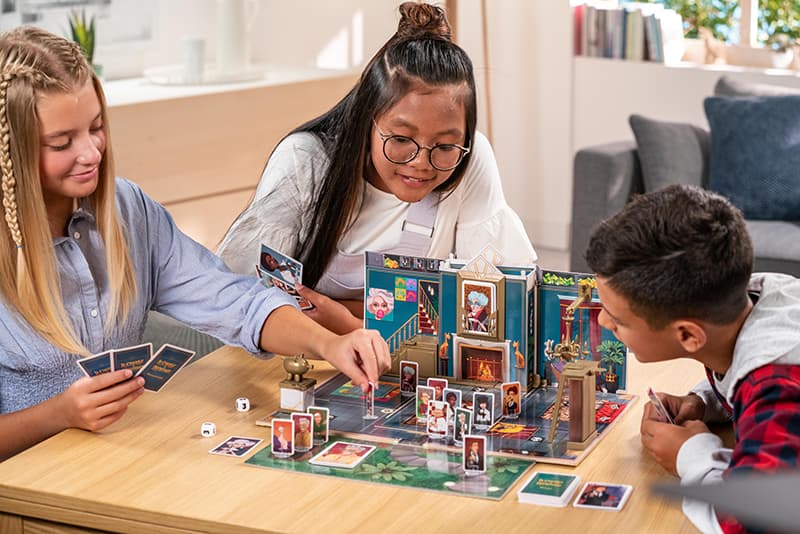 Course à l'héritage lansay jeu de société